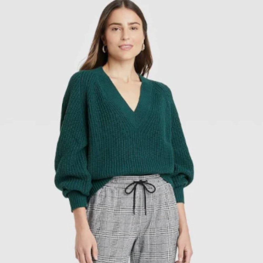 a new day- Roomy Teal V-Neck Sweater (GUC)